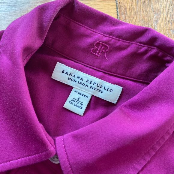 Banana Republic Magenta Button Down Shirt Size 2 - Picture 2 of 3
